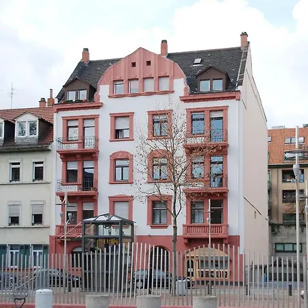 Gemuetliches In Mannheims Stadtmitte בית אירוח